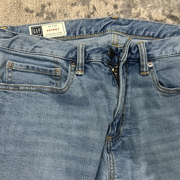 Gap Jeans - Picture 3 of 6